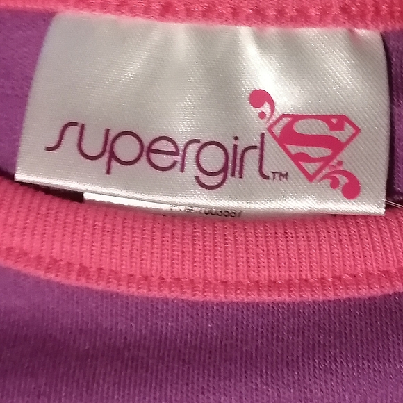 🔥SALE🔥 Supergirl Superhero Baby Girls Onesie Bodysuit NWT Size 18-24 Months - Picture 3 of 5